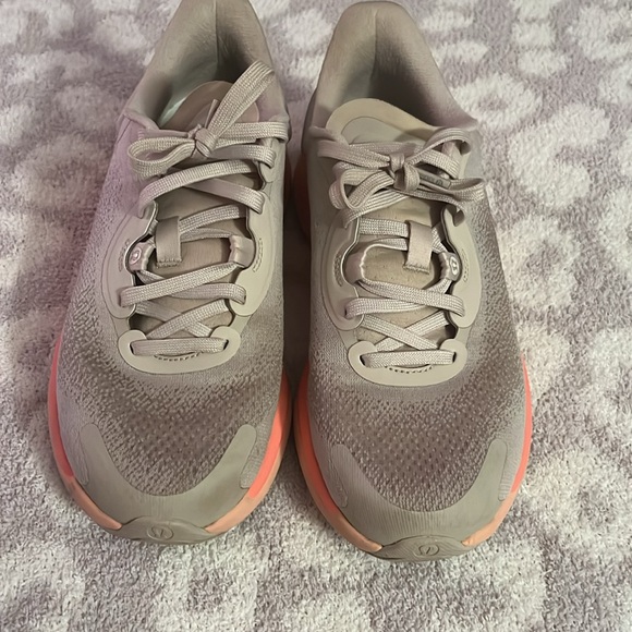 Lululemon chargefeel shoes - Picture 3 of 8